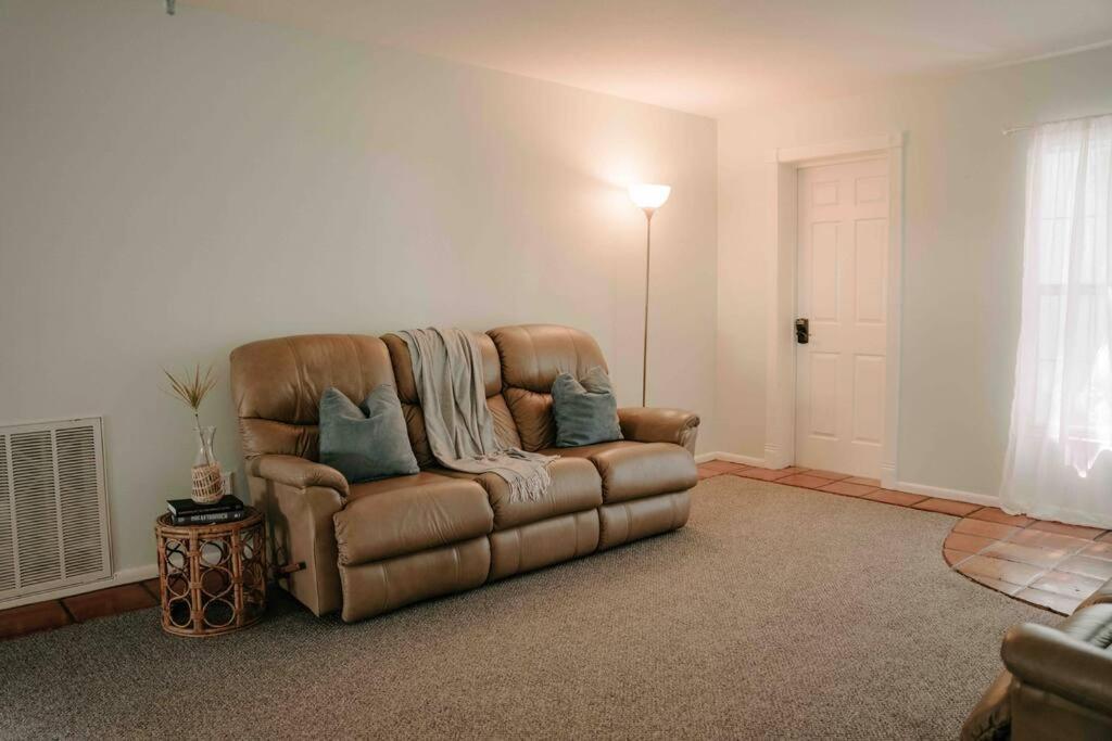 Entire Home, Heated Pool, Just 10 Min To Beach! Vero Beach Buitenkant foto