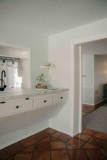 Entire Home, Heated Pool, Just 10 Min To Beach! Vero Beach Buitenkant foto